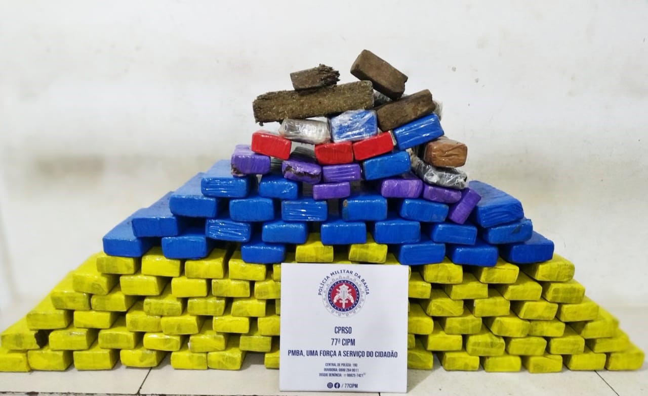 120 Kg de maconha são apreendidos pela PM em Vitória da Conquista 120 Kg de maconha são apreendidos pela PM em Vitória da Conquista