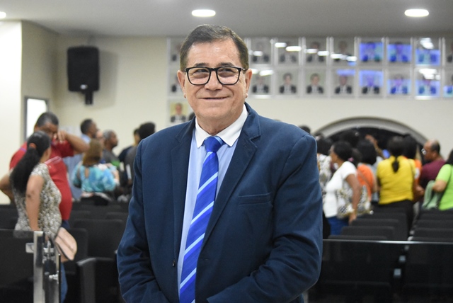 Joaquim Caíres solicita pavimentação asfáltica da Rua F, no Alto da Colina Joaquim Caíres solicita pavimentação asfáltica da Rua F, no Alto da Colina