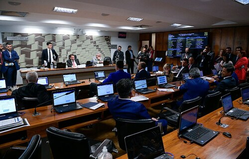 Comissão do Senado aprova projeto de minirreforma tributária Comissão do Senado aprova projeto de minirreforma tributária