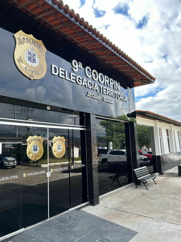 Polícia prende acusado de tentar matar 3 pessoas em Jequié Polícia prende acusado de tentar matar 3 pessoas em Jequié