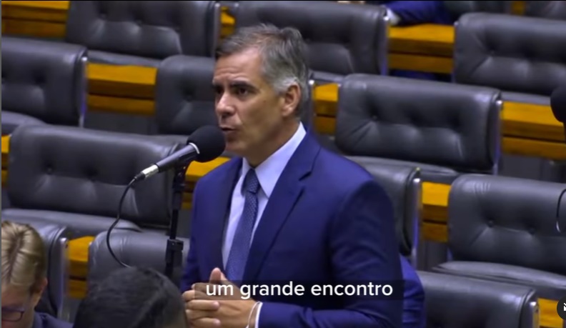 Leur Lomanto Jr. declara apoio aos produtores rurais da Bahia contra as invasões de terra em discurso na Câmara Leur Lomanto Jr. declara apoio aos produtores rurais da Bahia contra as invasões de terra em discurso na Câmara