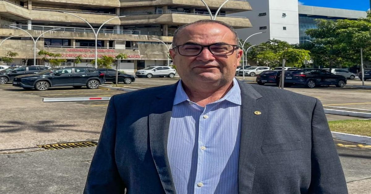 Deputado Hassan homenageia Itagibá pelos 65 anos de emancipação política