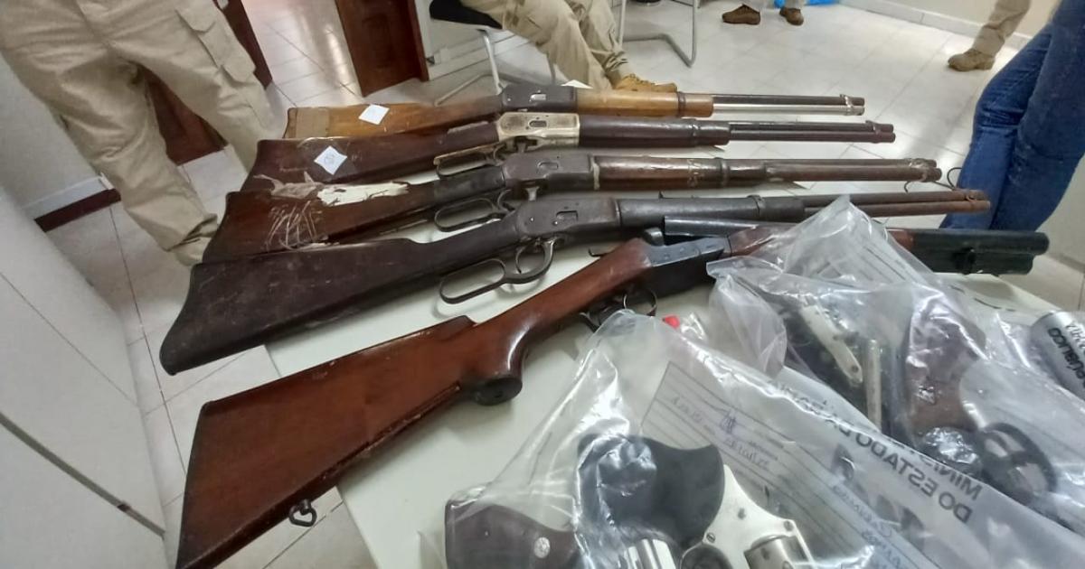28 armas são apreendidas em operação da Corregedoria da SSP que apura homicídio em falso encontro romântico