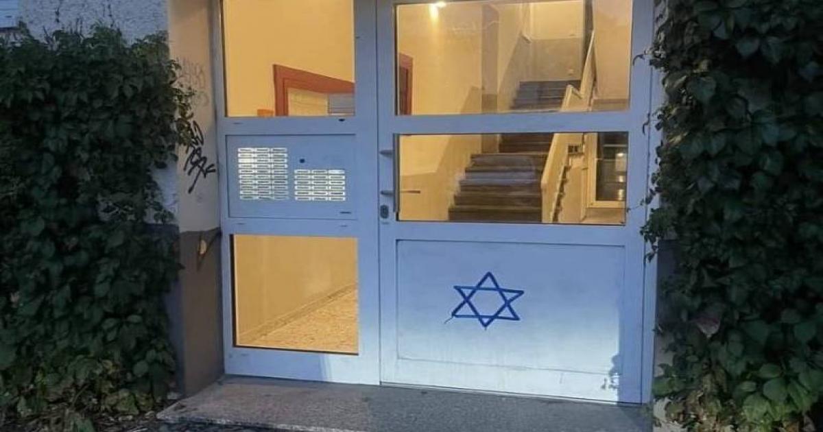 Casas de judeus são marcadas com estrela de Davi em Berlim