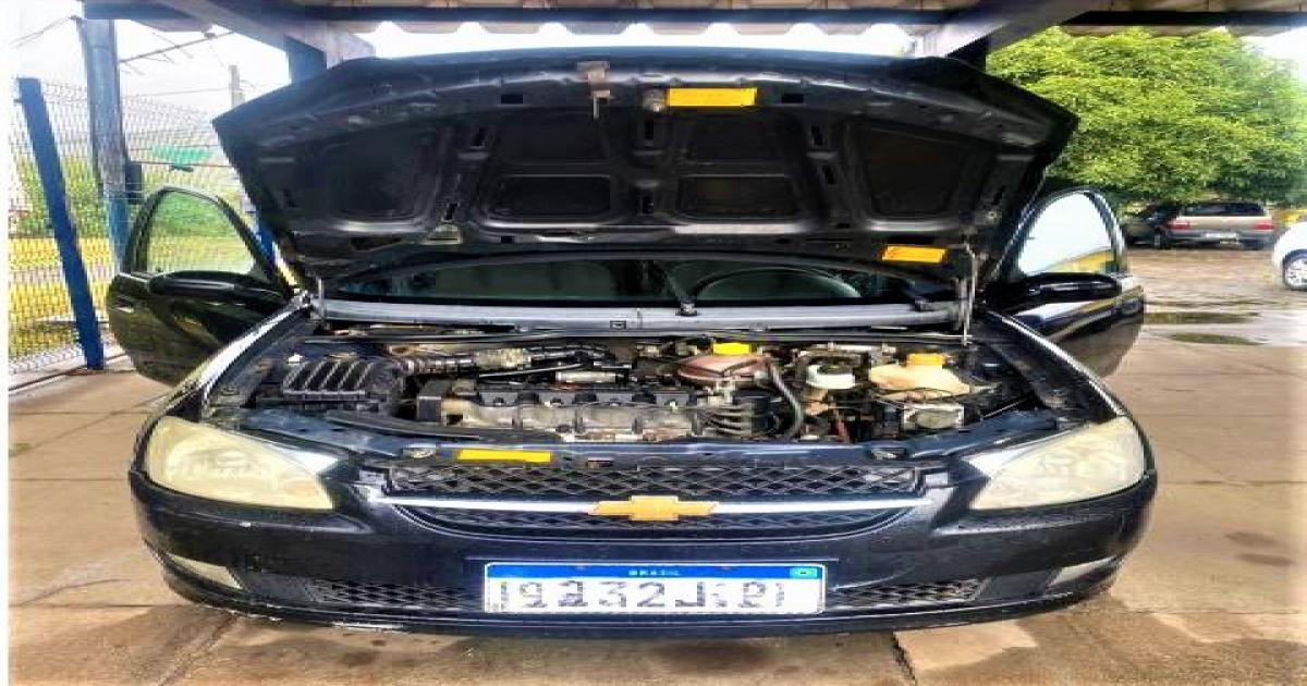 Corsa Classic roubado há quase 7 anos é recuperado pela PRF na BR 116 em Jequié