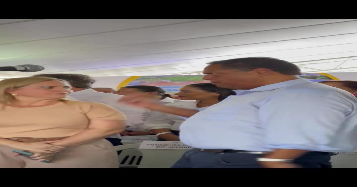 VÍDEO: Antônio Brito e Zé Cocá se estranham durante visita do governador a Jequié