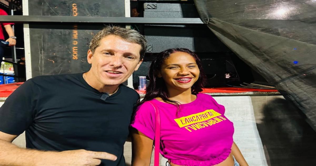 Primeiro carro da promoção da CDL saiu para uma mulher