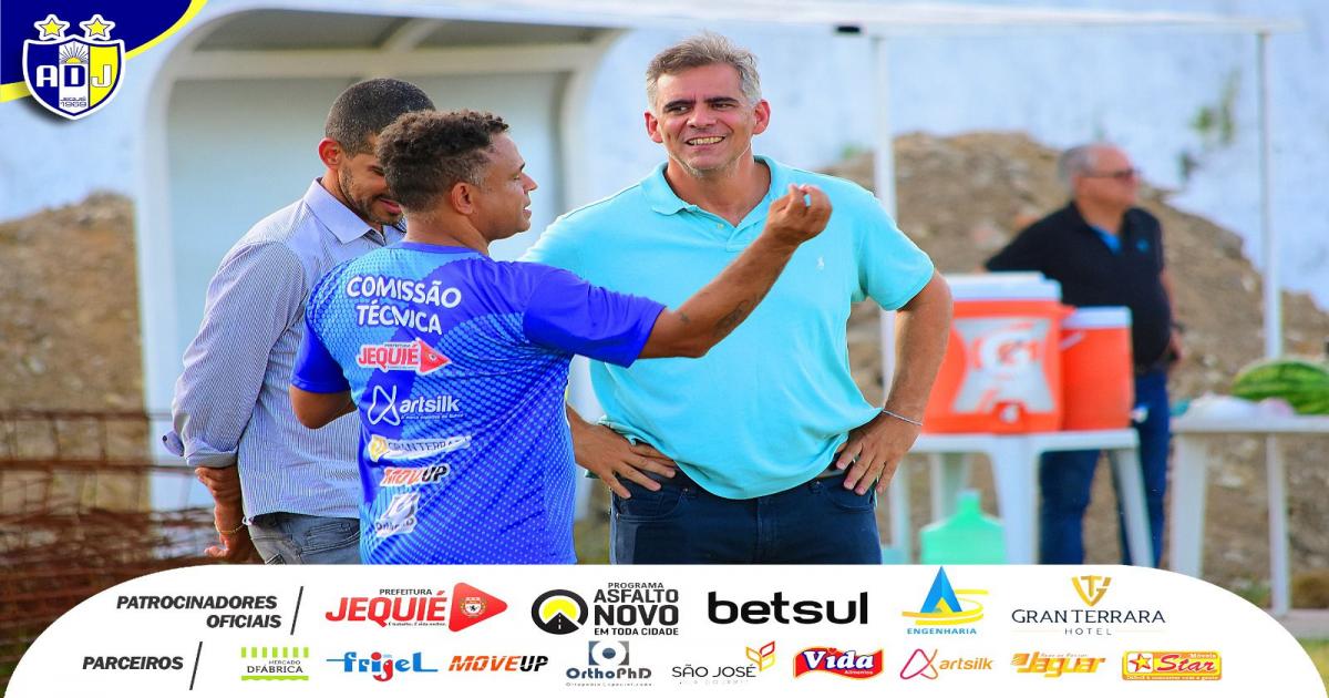 Presidente da ADJ, Leur Lomanto Jr. acompanha treino com o vice Camilo Barbosa