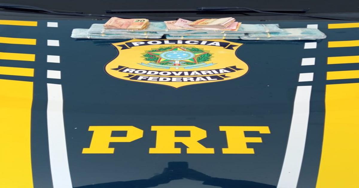 Mulher é presa na BR 116 com R$ 100 mil fixado ao corpo