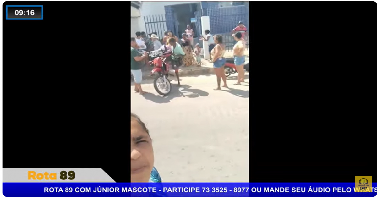 Santa Inês. moradores protestam por falta dágua