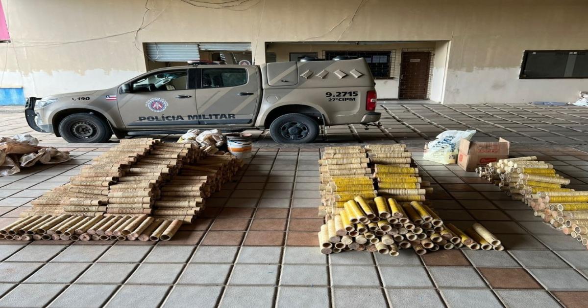Duas fábricas clandestinas de espadas são desmontadas