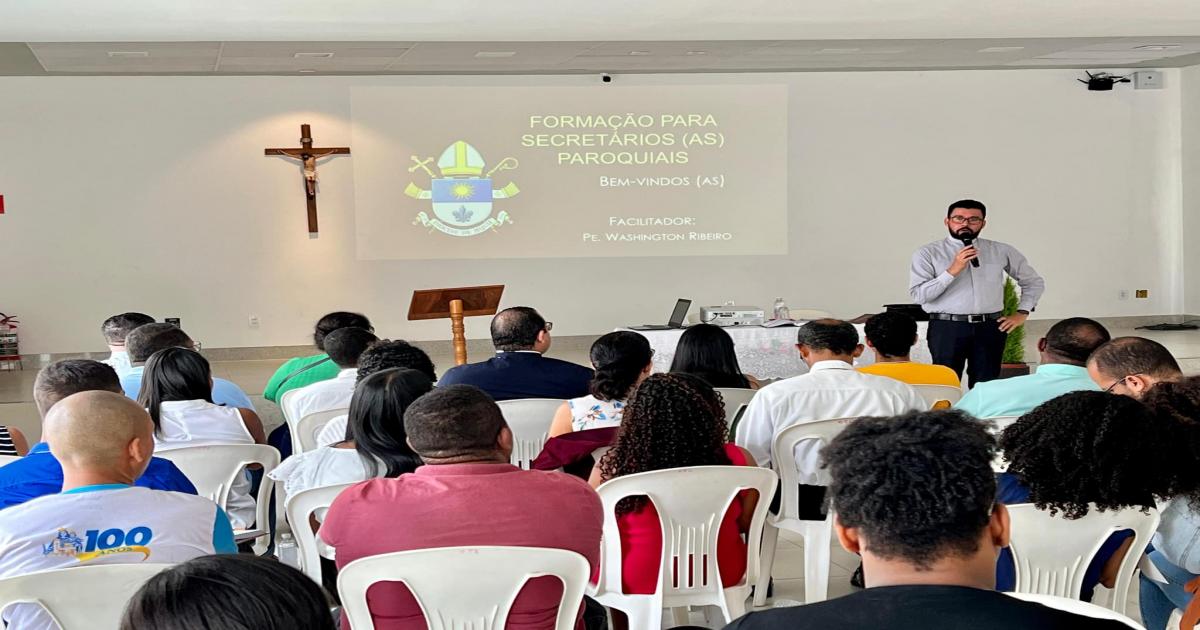 2° encontro diocesano de formação para secretários paroquiais