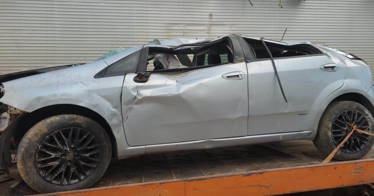 Mais um veículo capotou no semianel viário de Jequié, trecho passa por recuperação
