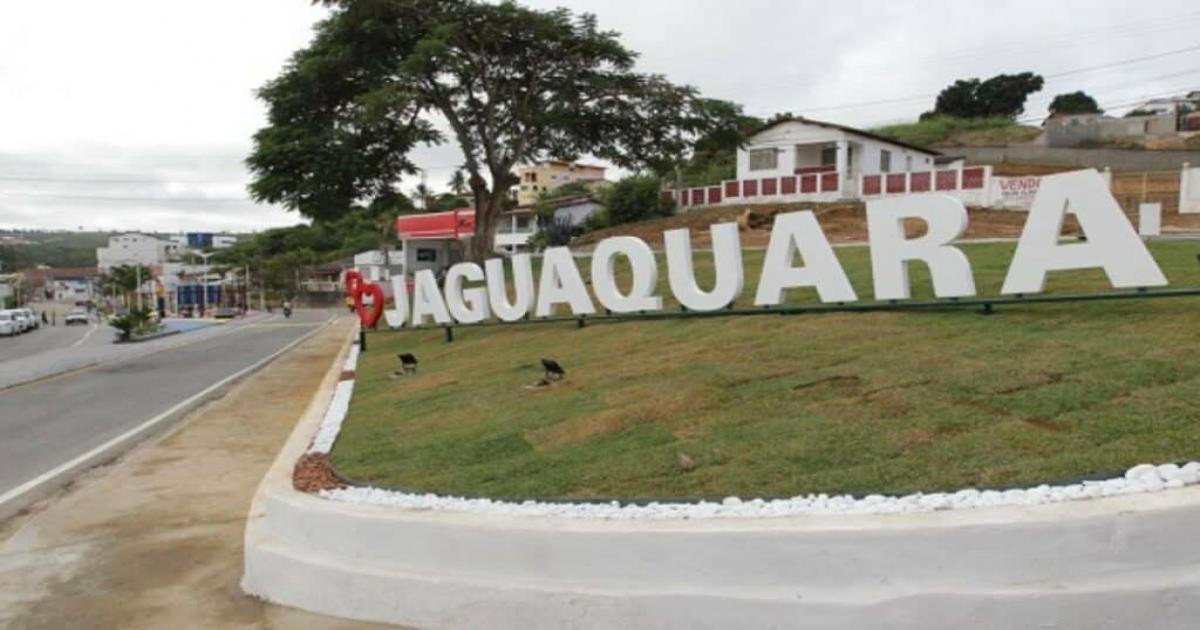 Hassan homenageia Jaguaquara pelos 102 anos de emancipação política