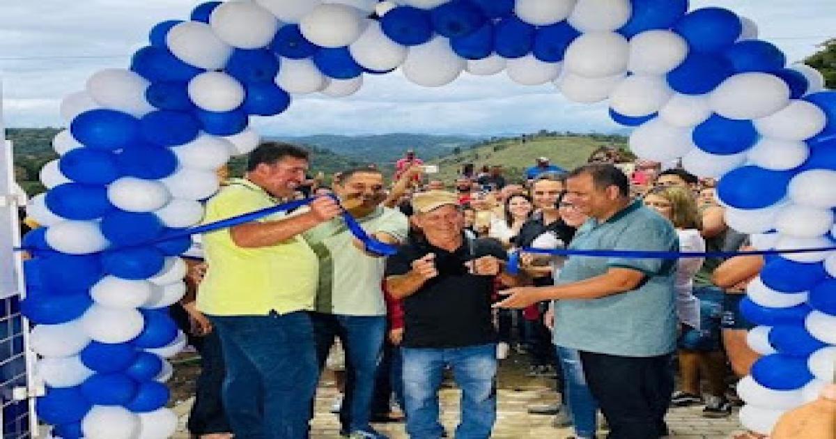 Prefeito Marcelo Pecorelli entrega a 1° escola nucleada na zona rural de Jitaúna