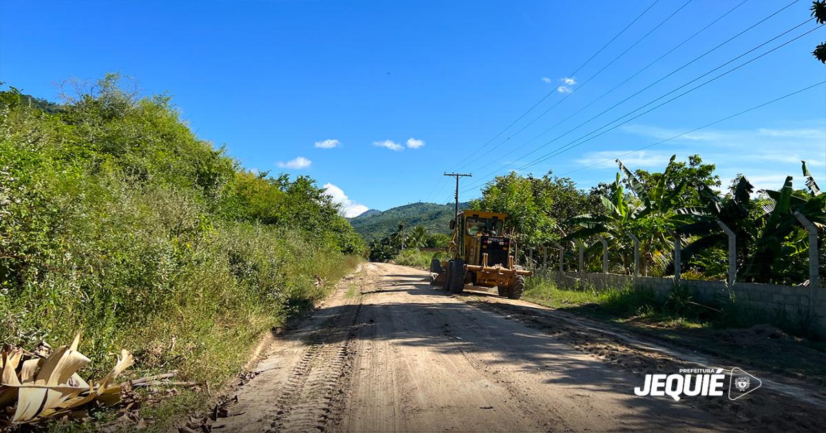 Prefeitura de Jequié reforça obras de recuperação das estradas vicinais no povoado do Tamarindo