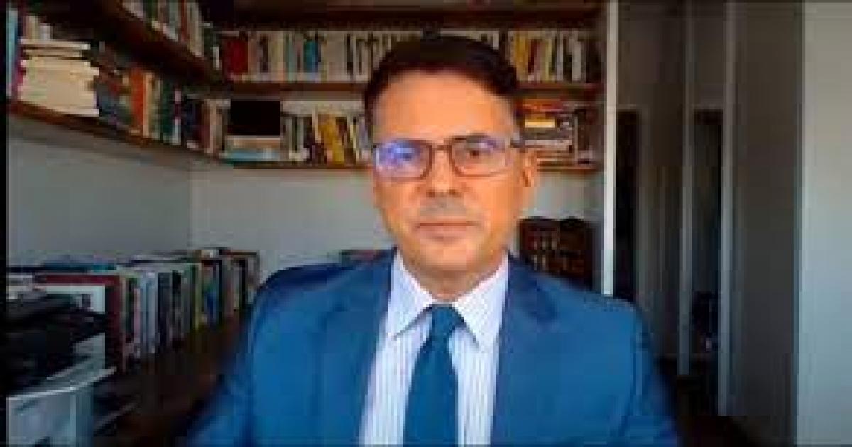Juiz tenta excluir estagiários heterossexuais de edital de concurso