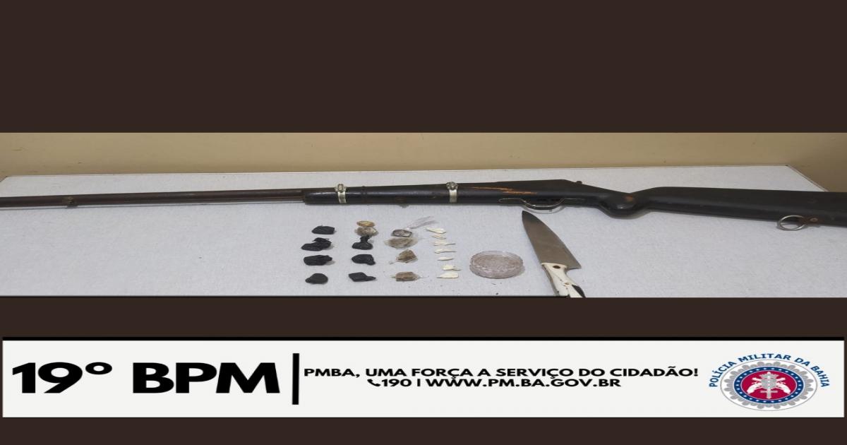 Jitaúna: bandidos abandonaram drogas e armas