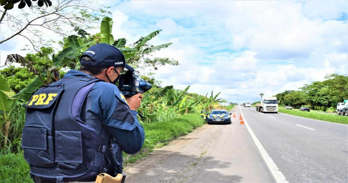 PRF alerta sobre os riscos do excesso de velocidade nesse carnaval