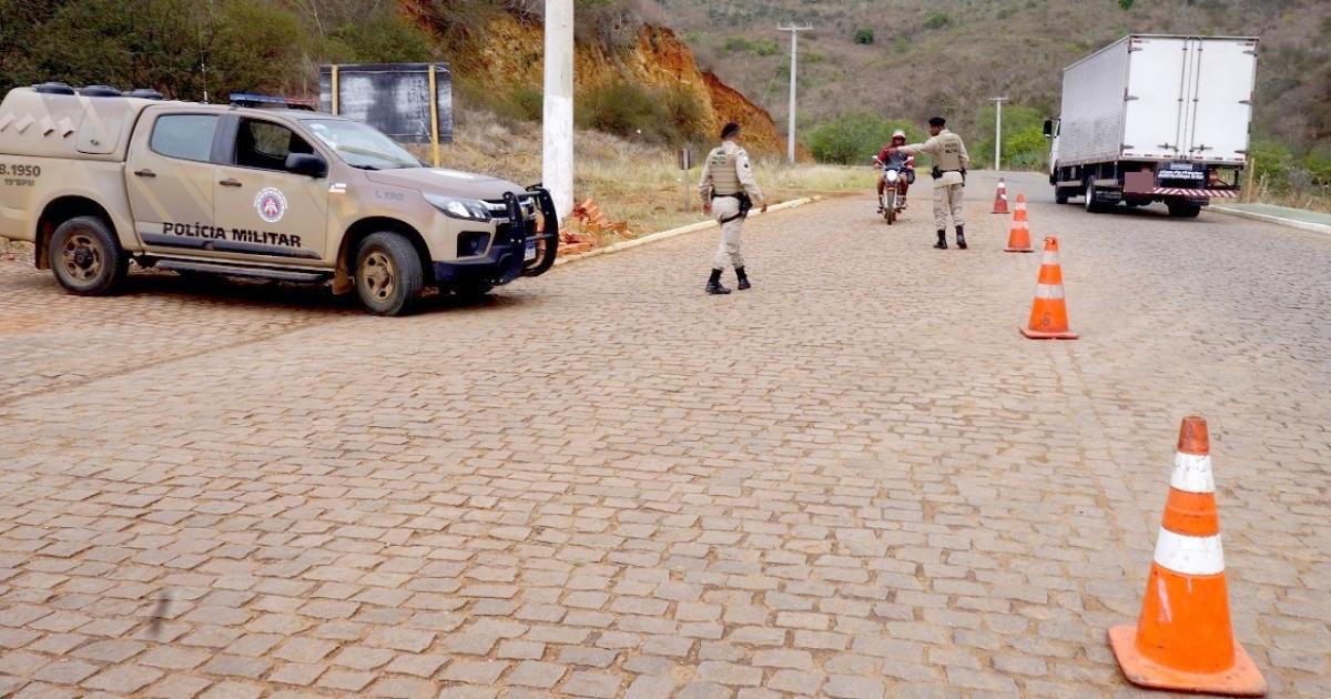 POLICIA MILITAR REALIZA MAIS UMA OPERAÇÃO FORÇA TOTAL EM BREJÕES
