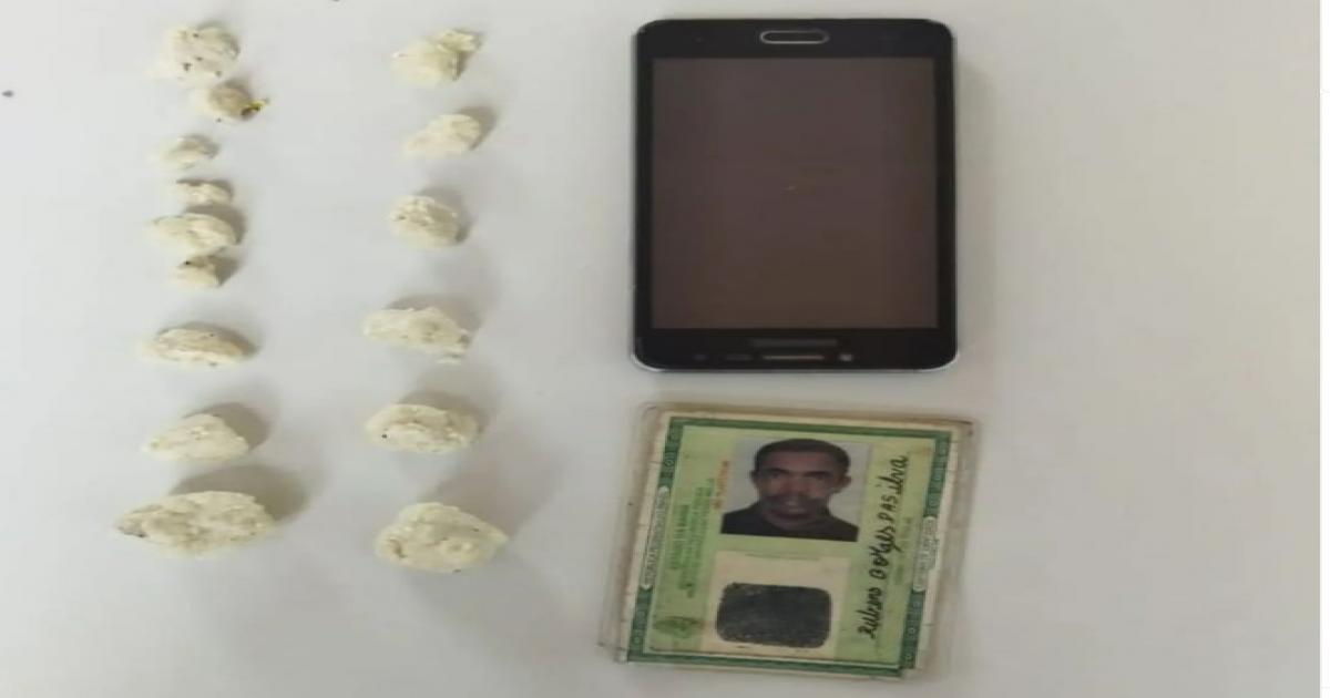Itiruçu: Cipe Central deteve bandido com pasta base de cocaína