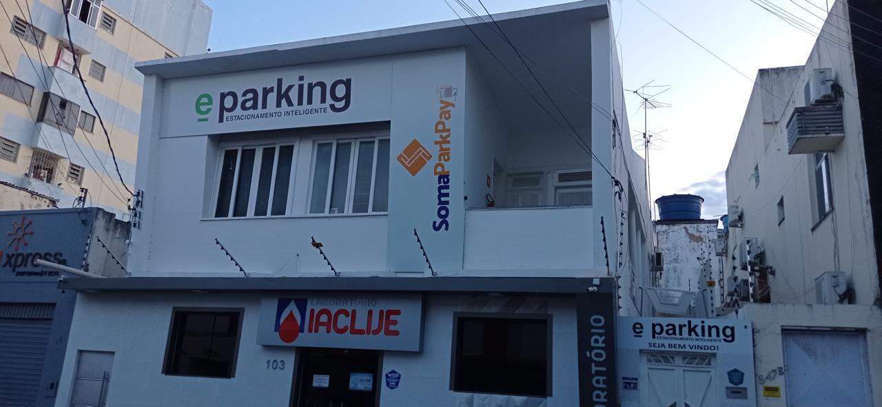 Funcionária da zona azul foi covardemente agredida por um homem que se recusou a pagar 2 reais por um estacionamento