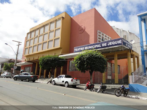 Tombamento da fachada externa do Palácio das Artes é defendida pela vereadora Moana Meira Tombamento da fachada externa do Palácio das Artes é defendida pela vereadora Moana Meira