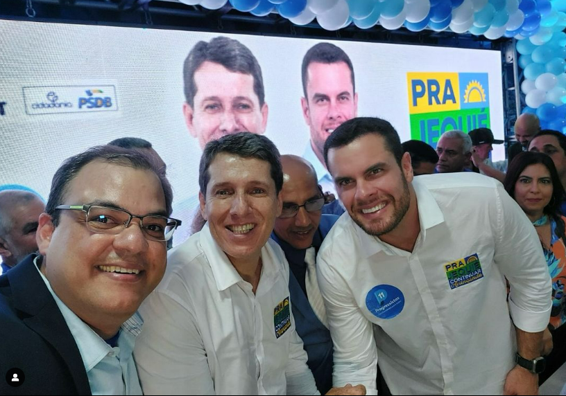 Agenda l multidão lotou a loja maçônica para ouvir as proposta de Dr Antônio Damaceno para vereador Agenda l multidão lotou a loja maçônica para ouvir as proposta de Dr Antônio Damaceno para vereador