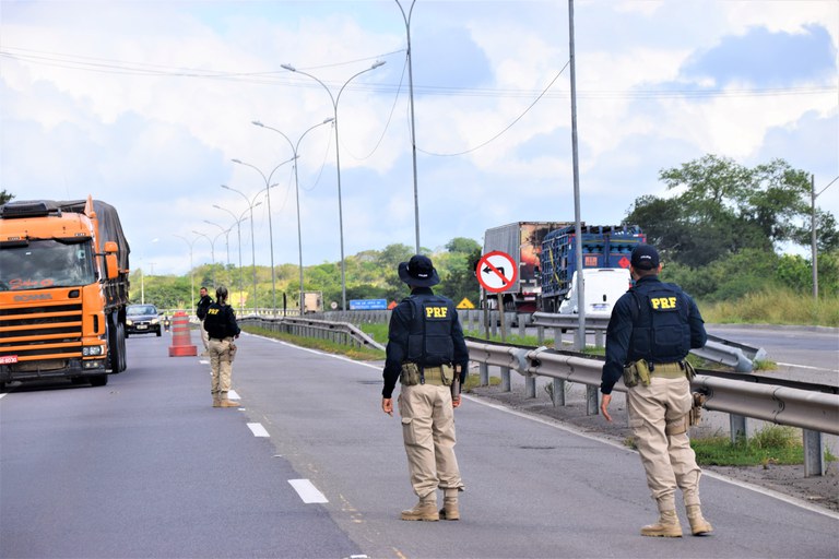 PRF encerra Operação Ano Novo com queda no número de mortes nas BRs baianas
