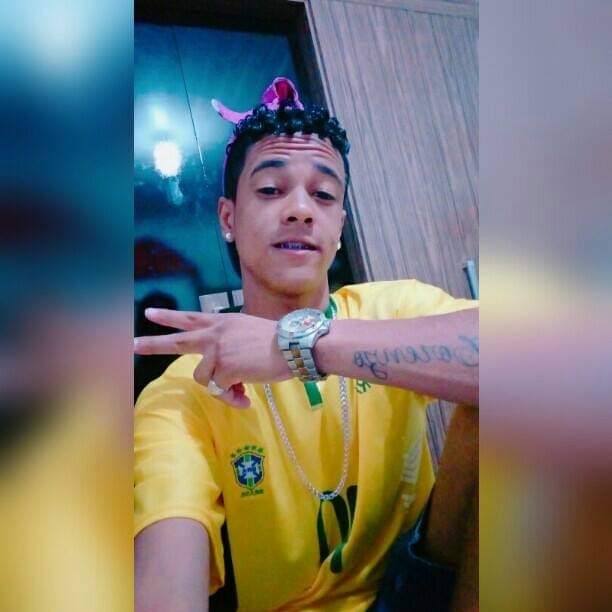 Homicídio l homem executado a tiros no Inocoop Homicídio l homem executado a tiros no Inocoop