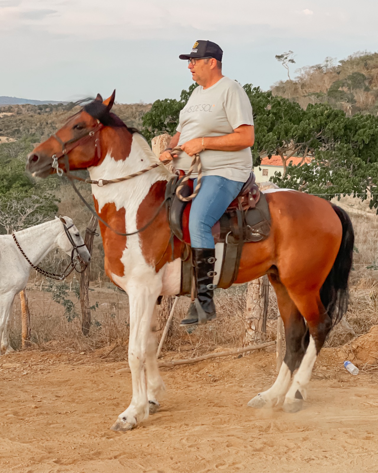 Hassan propõe que cavalgada seja reconhecida como prática de interesse cultural e econômico na Bahia Hassan propõe que cavalgada seja reconhecida como prática de interesse cultural e econômico na Bahia