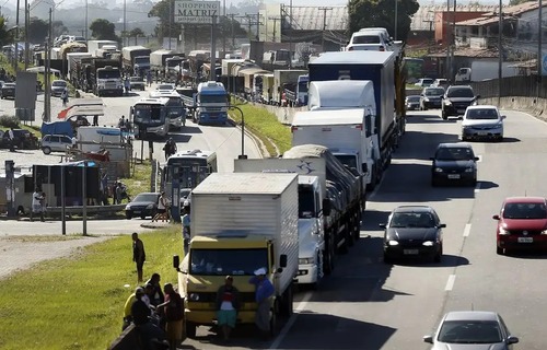 Até 20 de janeiro, mais de 1,2 milhão de motoristas C, D e E não fizeram exame toxicológico obrigatório Até 20 de janeiro, mais de 1,2 milhão de motoristas C, D e E não fizeram exame toxicológico obrigatório