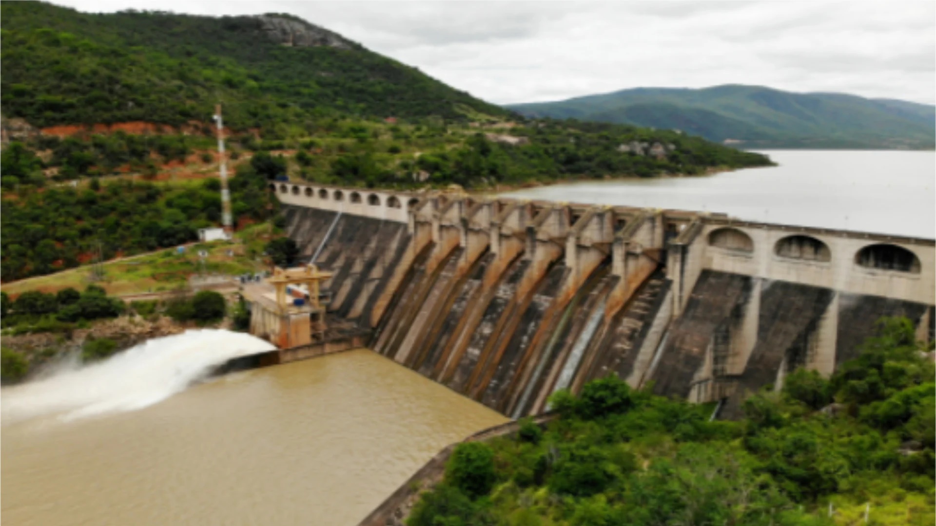 Chesf aumenta a vazão no Rio da Contas, capacidade do lago está em 58% Chesf aumenta a vazão no Rio da Contas, capacidade do lago está em 58%
