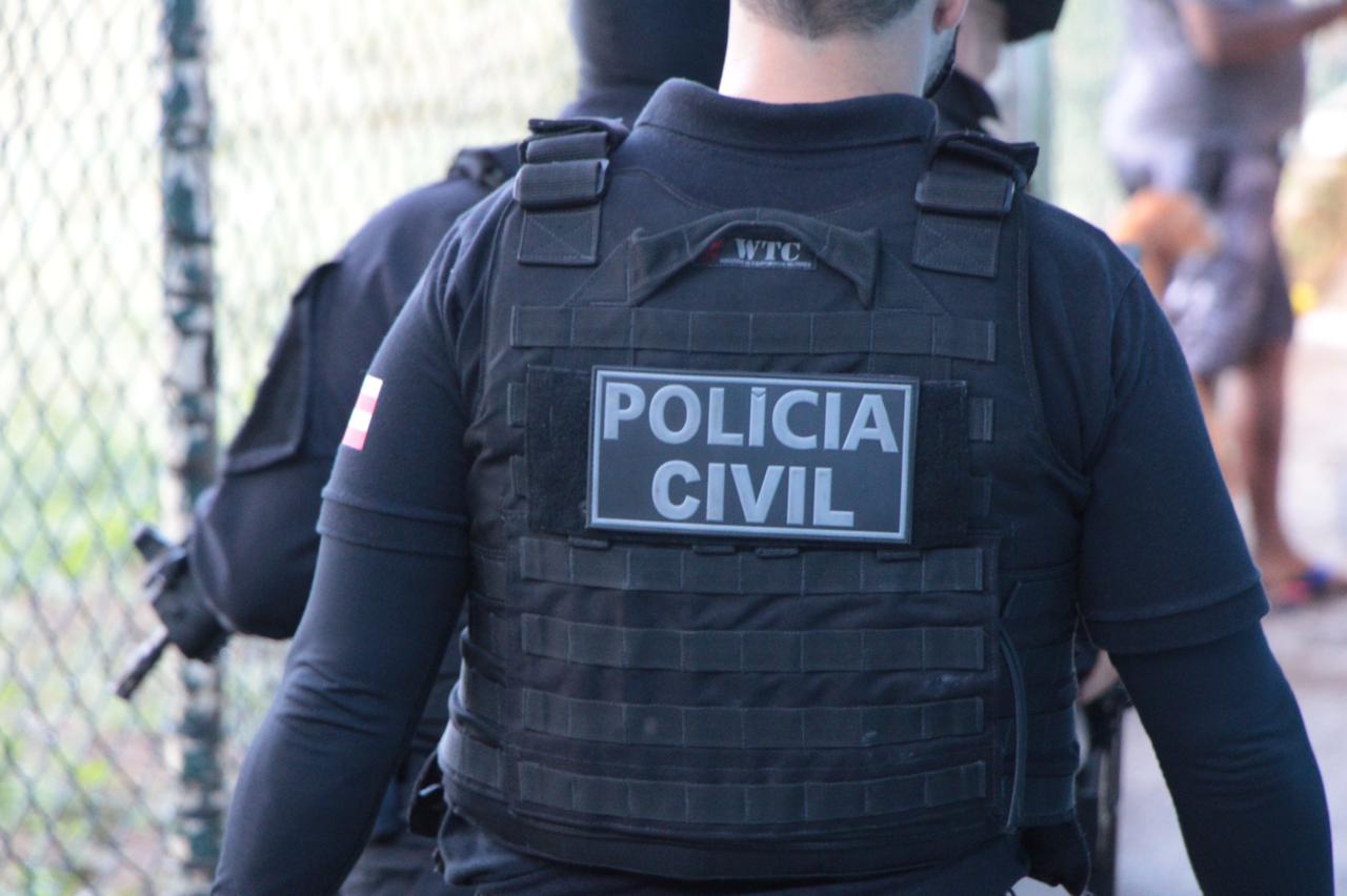 Falso professor universitário é autuado em flagrante em Teixeira de Freitas Falso professor universitário é autuado em flagrante em Teixeira de Freitas