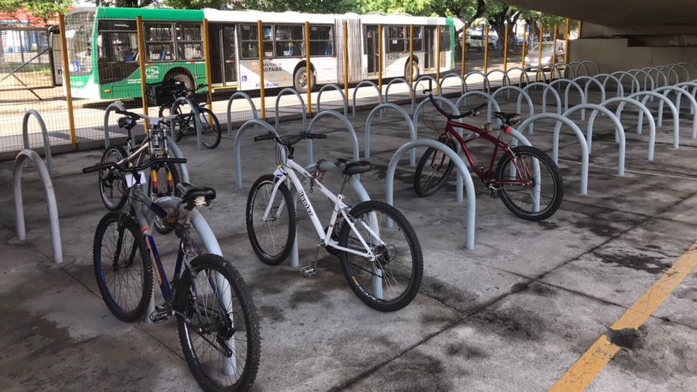 Vereadora Moana Meira solicita instalação de Bicicletários em órgãos públicos de Jequié Vereadora Moana Meira solicita instalação de Bicicletários em órgãos públicos de Jequié