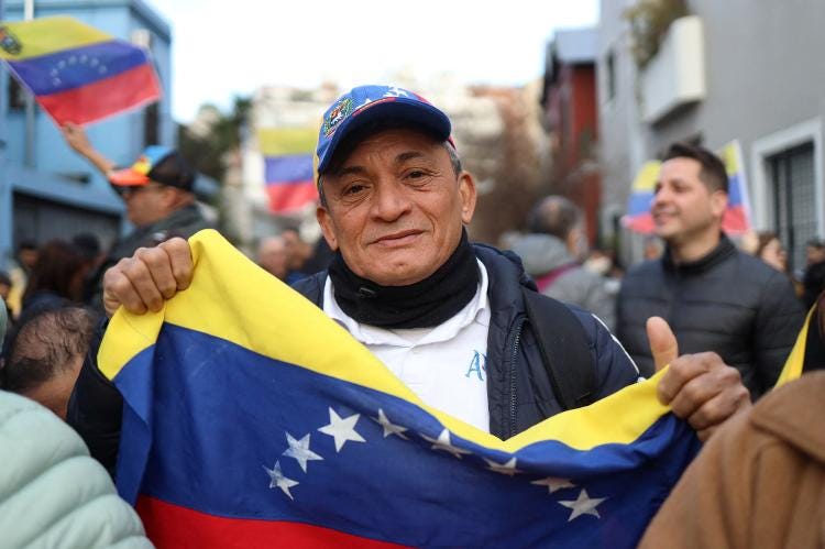 Sem novidades: CNE declara Maduro reeleito Sem novidades: CNE declara Maduro reeleito