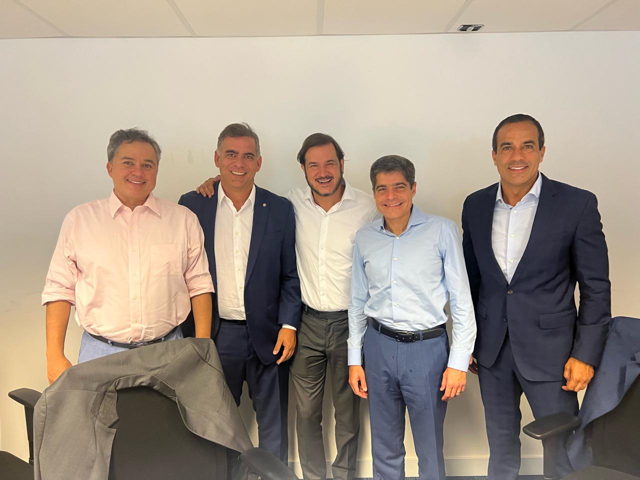 Leur Lomanto Jr ressalta entendimento no União e expectativa de renovação com Rueda e ACM Neto no comando nacional do partido Leur Lomanto Jr ressalta entendimento no União e expectativa de renovação com Rueda e ACM Neto no comando nacional do partido
