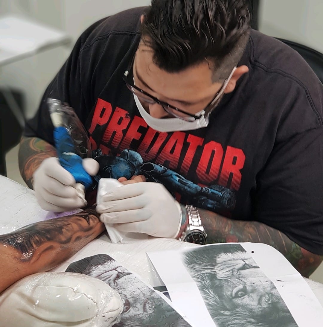 União Tatoo: descubra os cuidados essenciais com a pele tatuada no verão União Tatoo: descubra os cuidados essenciais com a pele tatuada no verão