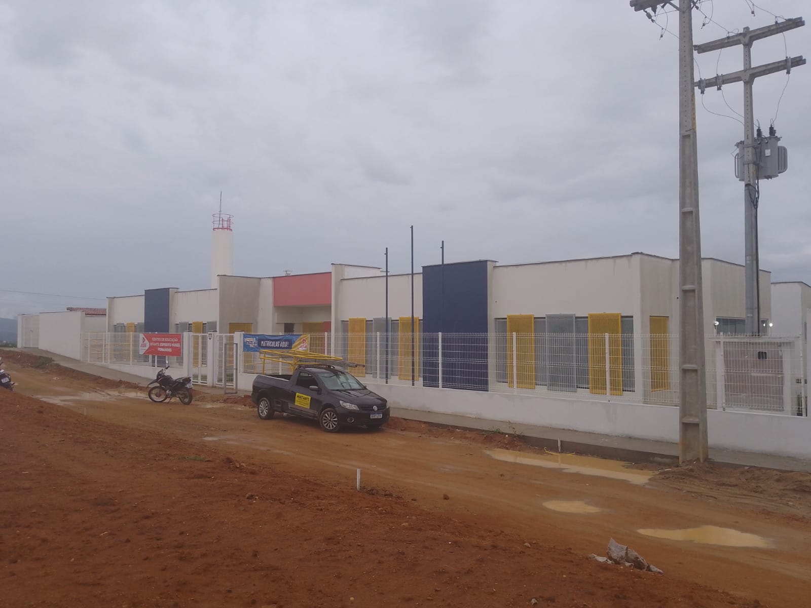 Vereador Gilvan parabeniza o Prefeito Zé Cocá por construção da creche no Loteamento Sol Nascente Vereador Gilvan parabeniza o Prefeito Zé Cocá por construção da creche no Loteamento Sol Nascente