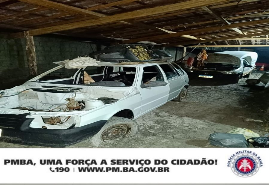 Polícia descobre desmanche de carros na estrada de Serra Grande Polícia descobre desmanche de carros na estrada de Serra Grande