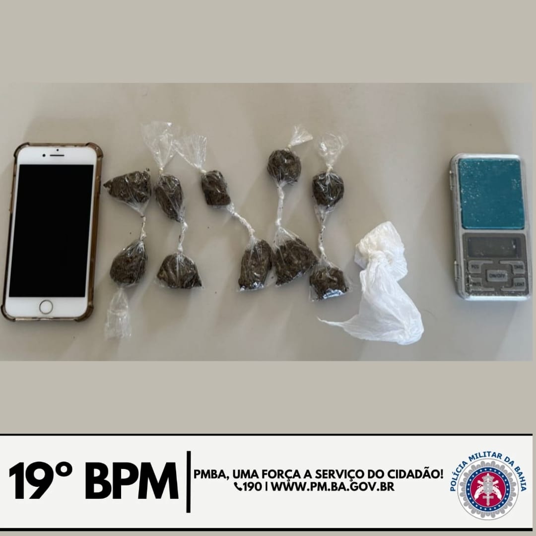 Jaguaquara l maconha, cocaína e celular estavam em pode de um traficante Jaguaquara l maconha, cocaína e celular estavam em pode de um traficante