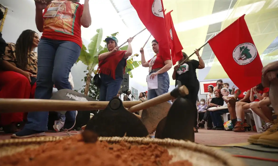 Invasões de terra cresceram 213% no ano passado Invasões de terra cresceram 213% no ano passado