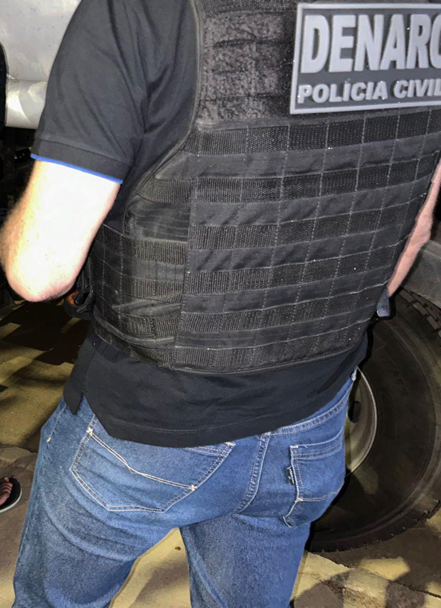 Dupla é presa em flagrante pelo crime de tráfico de drogas no Festival de Inverno da Bahia. Dupla é presa em flagrante pelo crime de tráfico de drogas no Festival de Inverno da Bahia.