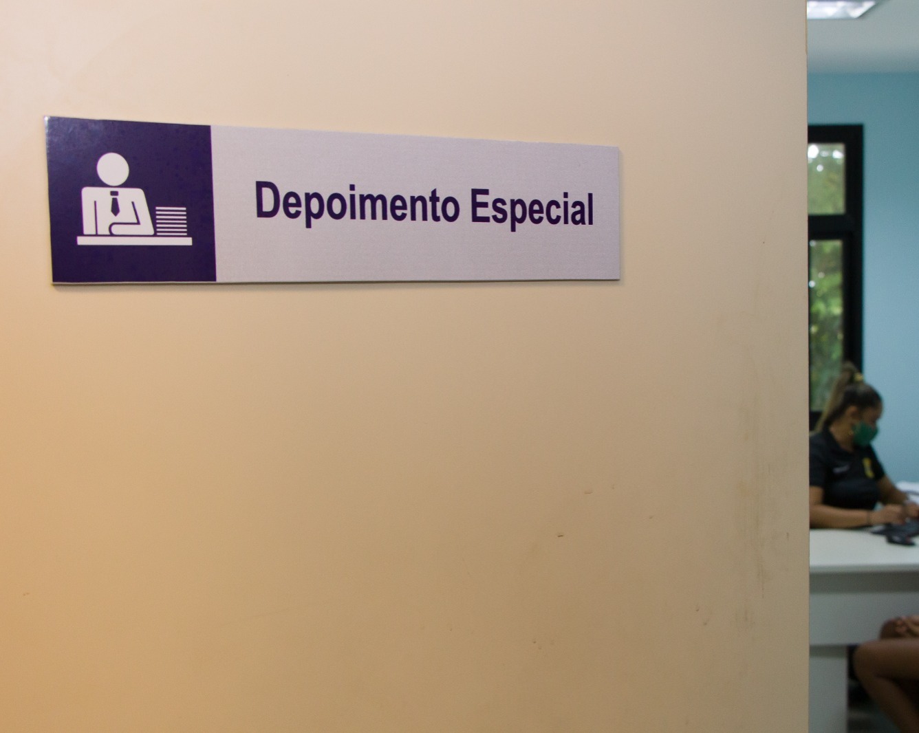 Homem acusado de abusar sexualmente de 13 sobrinhas é preso pela Dercca Homem acusado de abusar sexualmente de 13 sobrinhas é preso pela Dercca