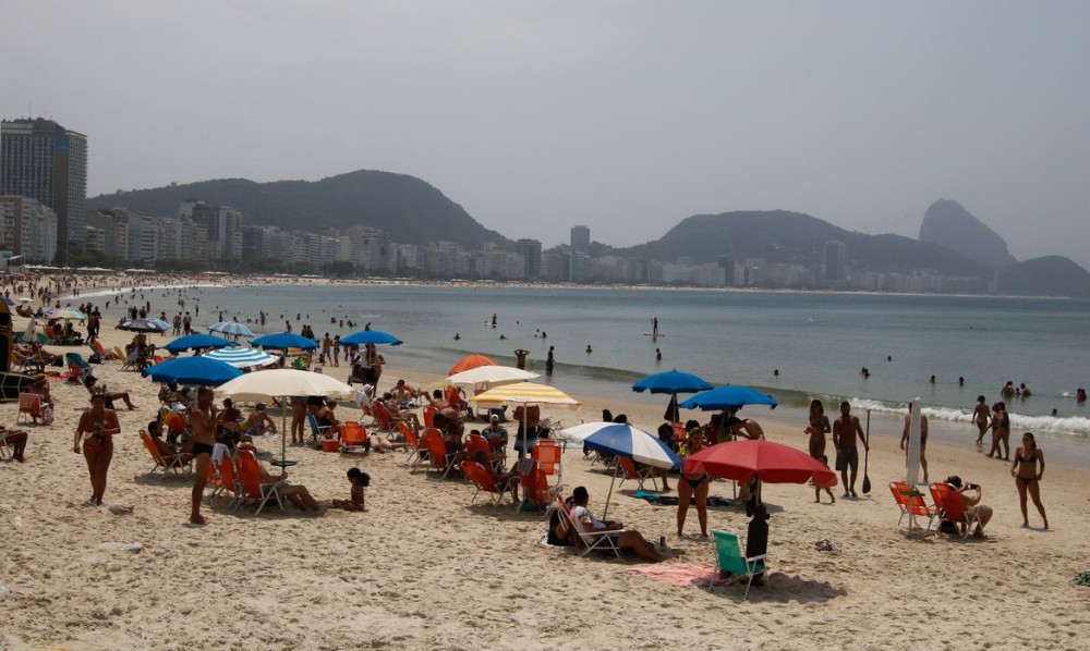 Deputado quer acabar com feriados no país: “Interrompem a escala produtiva” Deputado quer acabar com feriados no país: “Interrompem a escala produtiva”