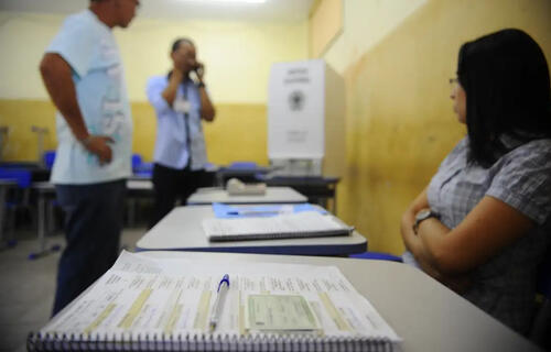 Eleições 2024: conheça 7 atribuições dos mesários Eleições 2024: conheça 7 atribuições dos mesários