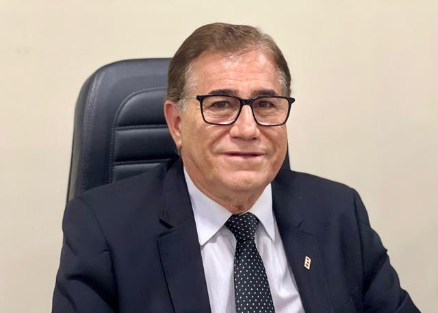 Joaquim Caíres propõe construção de quadra poliesportiva na região de Campo Largo Joaquim Caíres propõe construção de quadra poliesportiva na região de Campo Largo