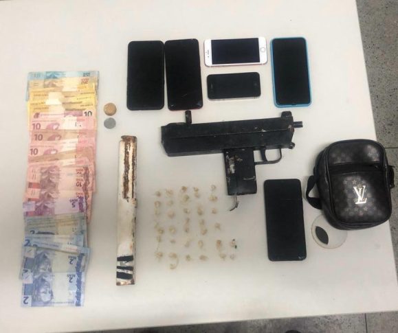 Itagibá: Submetralhadora é apreendida e homem morre em confronto com a PM Itagibá: Submetralhadora é apreendida e homem morre em confronto com a PM