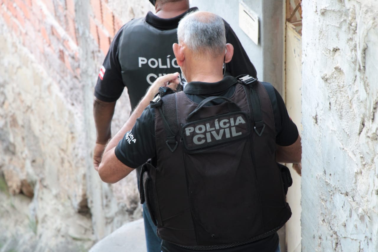Dois guardas municipais são presos em São Gonçalo