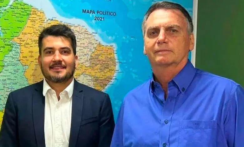 Mais um deputado de direita tem o mandato cassado Mais um deputado de direita tem o mandato cassado